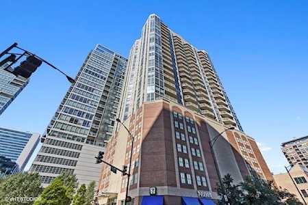 645 N Kingsbury St #1001 Chicago, IL 60610