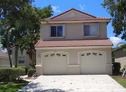 6276 Grand Cypress Circle Lake Worth, FL 33463