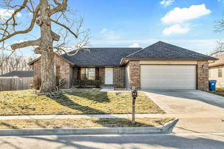1421 Tomahawk Ave Republic, MO 65738