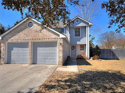 701 Cluck Creek TRL Cedar Park, TX 78613
