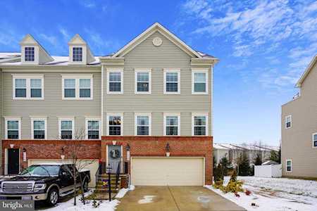 7436 Tanyard Knoll Ln Glen Burnie, MD 21060
