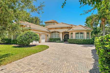 64 Ocean Oaks Ln Palm Coast, FL 32137