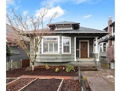 1301 SE 50th Ave Portland, OR 97215