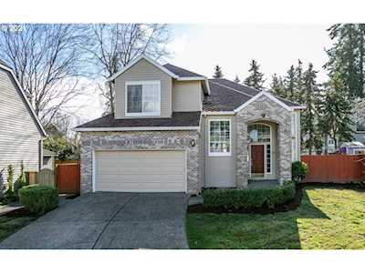 4880 SW Navajo Ct Tualatin, OR 97062