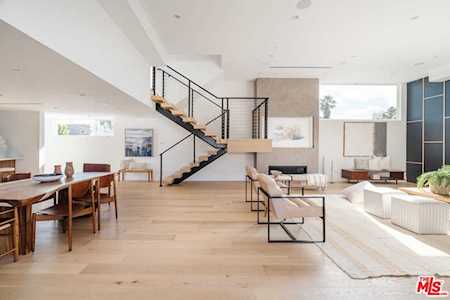 656 California Avenue Venice, CA 90291