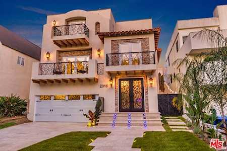 2018 Fairburn Avenue Los Angeles, CA 90025