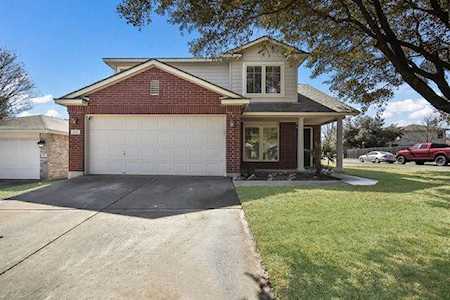 1102 Port Daniel DR Leander, TX 78641