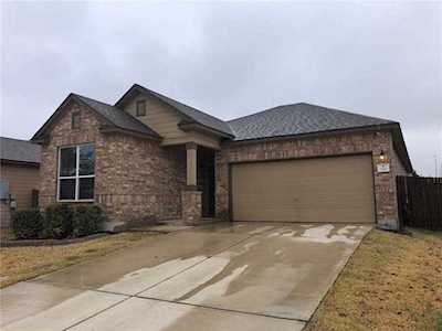 330 New Bridge DR Kyle, TX 78640