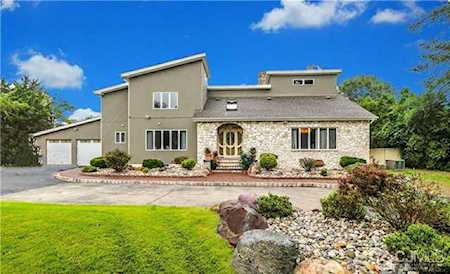 130 Hardenburg Lane East Brunswick, NJ 08816