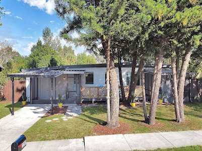 2207 Marcia Dr Orlando, FL 32807