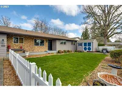1525 NE Lincoln St Hillsboro, OR 97124