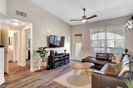 10550 W Alexander Rd #2033 Las Vegas, NV 89129