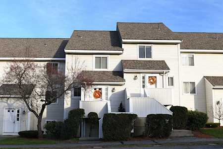 100 Merrimack Ave #85 Dracut, MA 01826