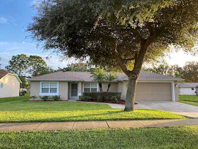 7699 Greenboro Drive West Melbourne, FL 32904