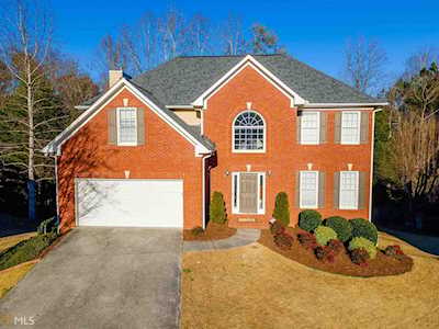 1881 Woodpoint Ct Lawrenceville, GA 30043
