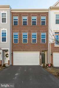 808 Savile Row Terrace Purcellville, VA 20132