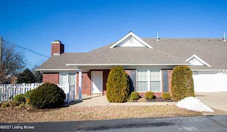 4431 Monarchos Dr Louisville, KY 40220