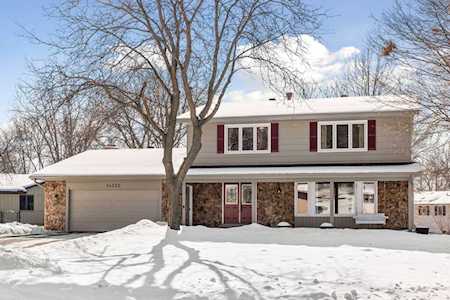 14355 Golf View Drive Eden Prairie, MN 55346