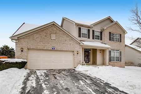 1985 Colonial St Aurora, IL 60503