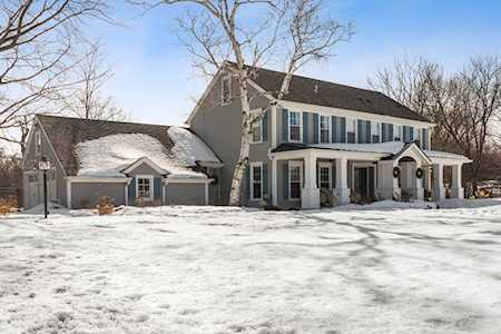 459 Pinewoods Dr Barrington, IL 60010