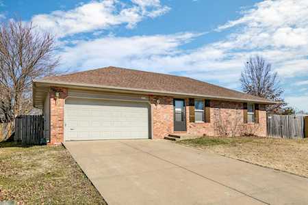 3201 W Bergman St Springfield, MO 65803
