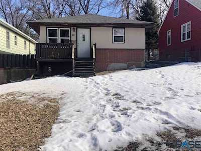 730 Terrace Pl Sioux Falls, SD 57104