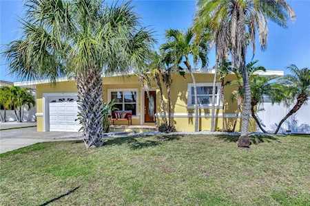 16135 4th St E Redington Beach, FL 33708