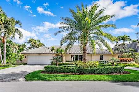 2290 W Maya Palm Drive Boca Raton, FL 33432