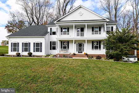 3279 Huntsman Dr Huntingtown, MD 20639