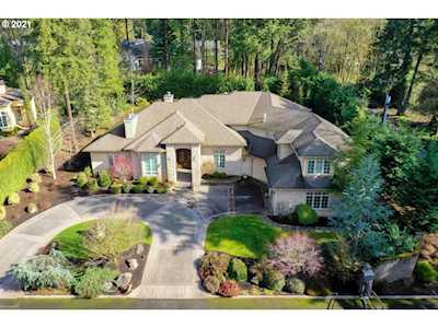5741 SW Patton Rd Portland, OR 97221