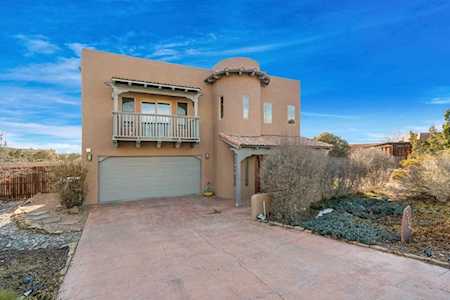 3121 Payupki Circle Santa Fe, NM 87507