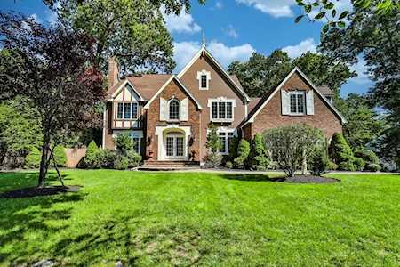 26 Apple Hill Lane Lynnfield, MA 01940