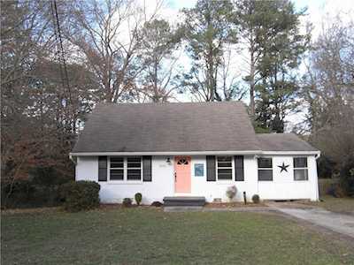 2442 Shadydale Ln Decatur, GA 30033