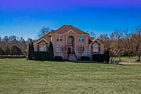 2223 Brienz Valley Dr Franklin, TN 37064