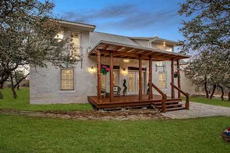 222 Rolling Hills DR Wimberley, TX 78676