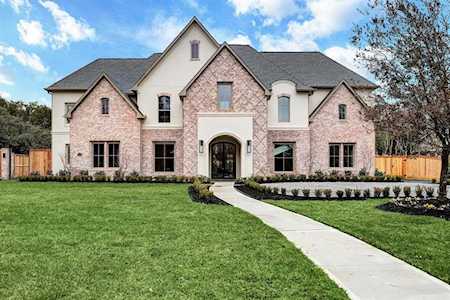 5658 Candlewood Dr Houston, TX 77056
