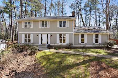 1175 Martin Ridge Rd Roswell, GA 30076
