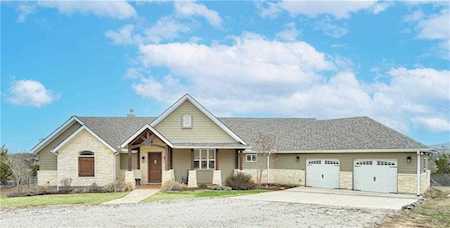 1536 Beauchamp RD Dripping Springs, TX 78620