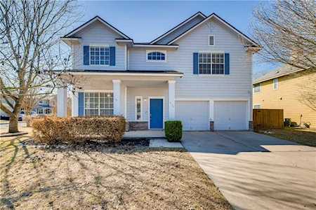 424 Bradfield DR Buda, TX 78610