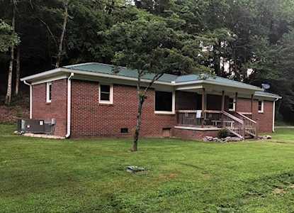 653 Defeated Creek Rd Centerville, TN 37033