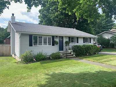 32 Hathaway Avenue Beverly, MA 01915
