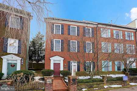 442 Tschiffely Square Rd Gaithersburg, MD 20878