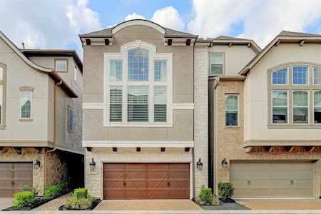 8308 Ginger Oak St Houston, TX 77055