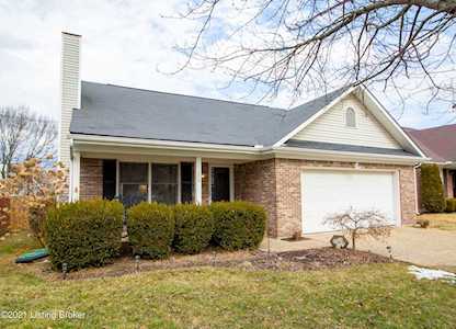 10209 Brownhurst Ct Louisville, KY 40241