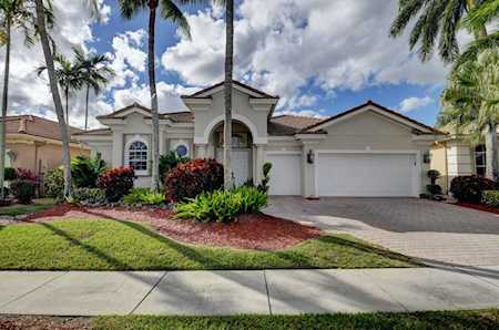 15953 Brier Creek Drive Delray Beach, FL 33446