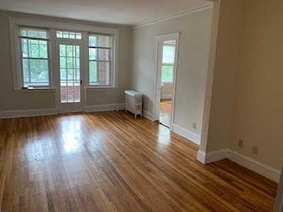 2031 Commonwealth Ave. #10 Boston, MA 02135