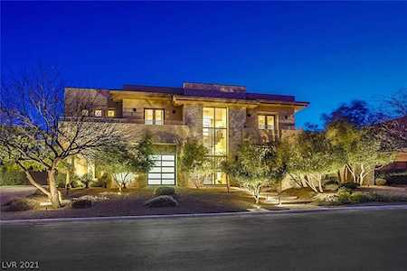 25 Soaring Bird Ct Las Vegas, NV 89135