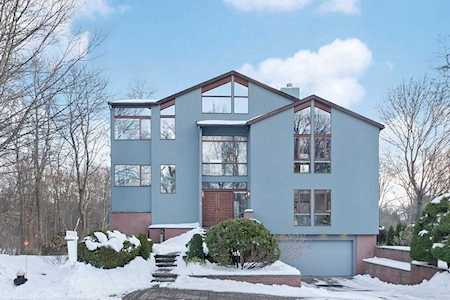 7 Butterfield Rd Lexington, MA 02420