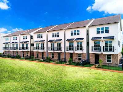 1268 N Post Oak Rd Houston, TX 77055