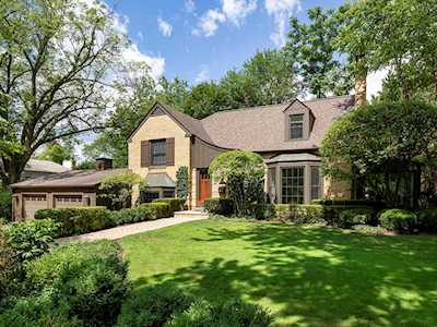 870 Thornwood Ln Glenview, IL 60025